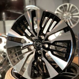 YSM 55413 18" × 7.5J · 5x114.3 · ET43 · Blackmachineface