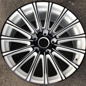 g127 17" × 7.5J · 5x114.3 · ET42 · White And Black