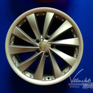 Veloche v106 18" × 8J · 5x112 · ET45 · Gun Machiine Lip