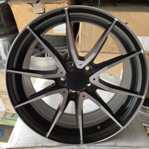 1610 18" × 8J · 5x112 · ET35 · Mattblackmachined Face