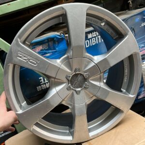 OZ Racing 16" × 6.5J · 5x114.3 · ET45 · Silver