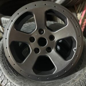2131a 17" × 8.5J · 5x127 · ET15 · Black Panded Polished Bid Lock