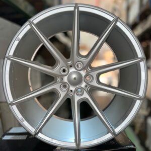 va10 19" × 10J · 5x112 · ET0 · Huper Silver