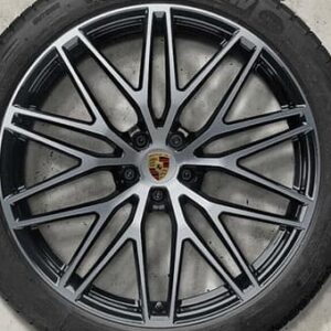 H3082F 21" × 9.5J · 5x130 · ET48 · MB