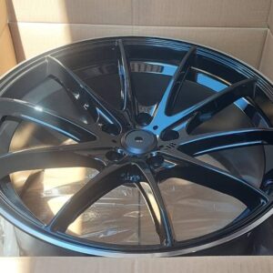 520 19" × 8.5J · 5x114.3 · ET35 · Gloss Black Machined Lip