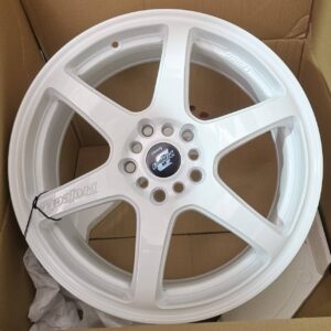 PROJECT-D-R06 LENSO 17" × 7.5J · 5x114.3 / 5x100 · ET38 · White