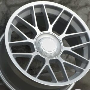 478 19" × 8.5J · 5x120 · ET30 · GUN