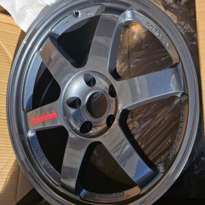 6021 18" × 8.5J · 5x114.3 · ET25 · Gunmetal Red Mill