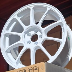 1136 17" × 8J · 5x112 / 5x114.3 · ET35 · White Mill